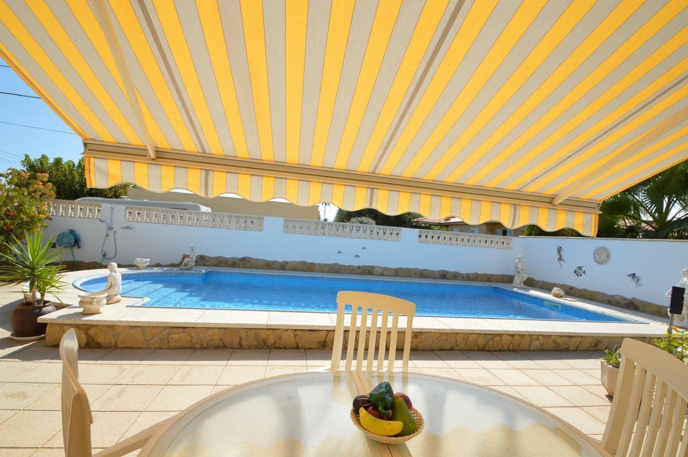 3 soveværelse Villa til salg i Vinaros med swimmingpool garage - € 650.000 (Ref: 5229050)