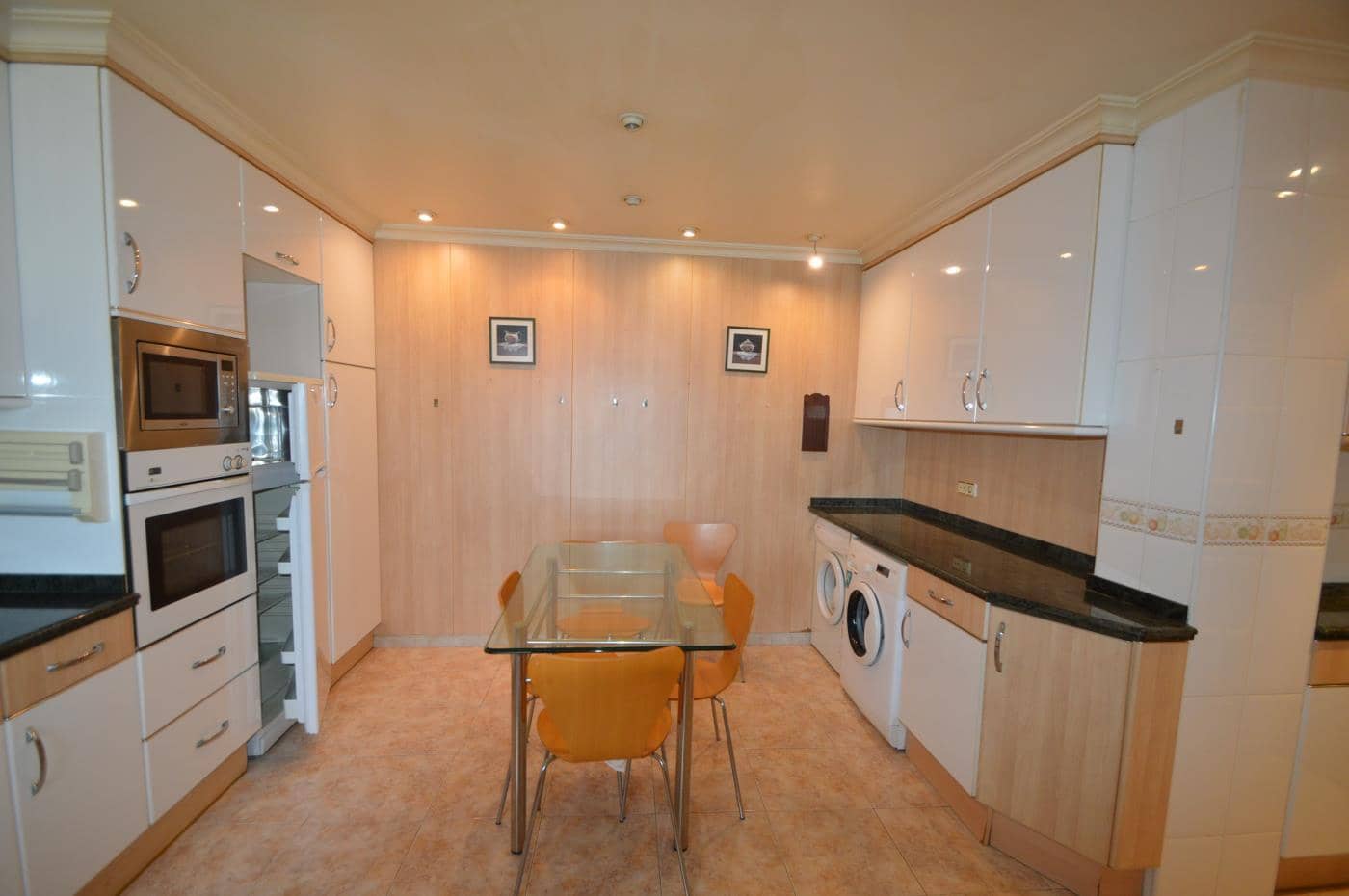 3 slaapkamer Flat te koop in Vinaros - € 350.000 (Ref: 7177919)