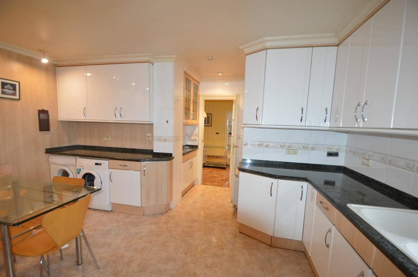 3 slaapkamer Flat te koop in Vinaros - € 350.000 (Ref: 7177919)