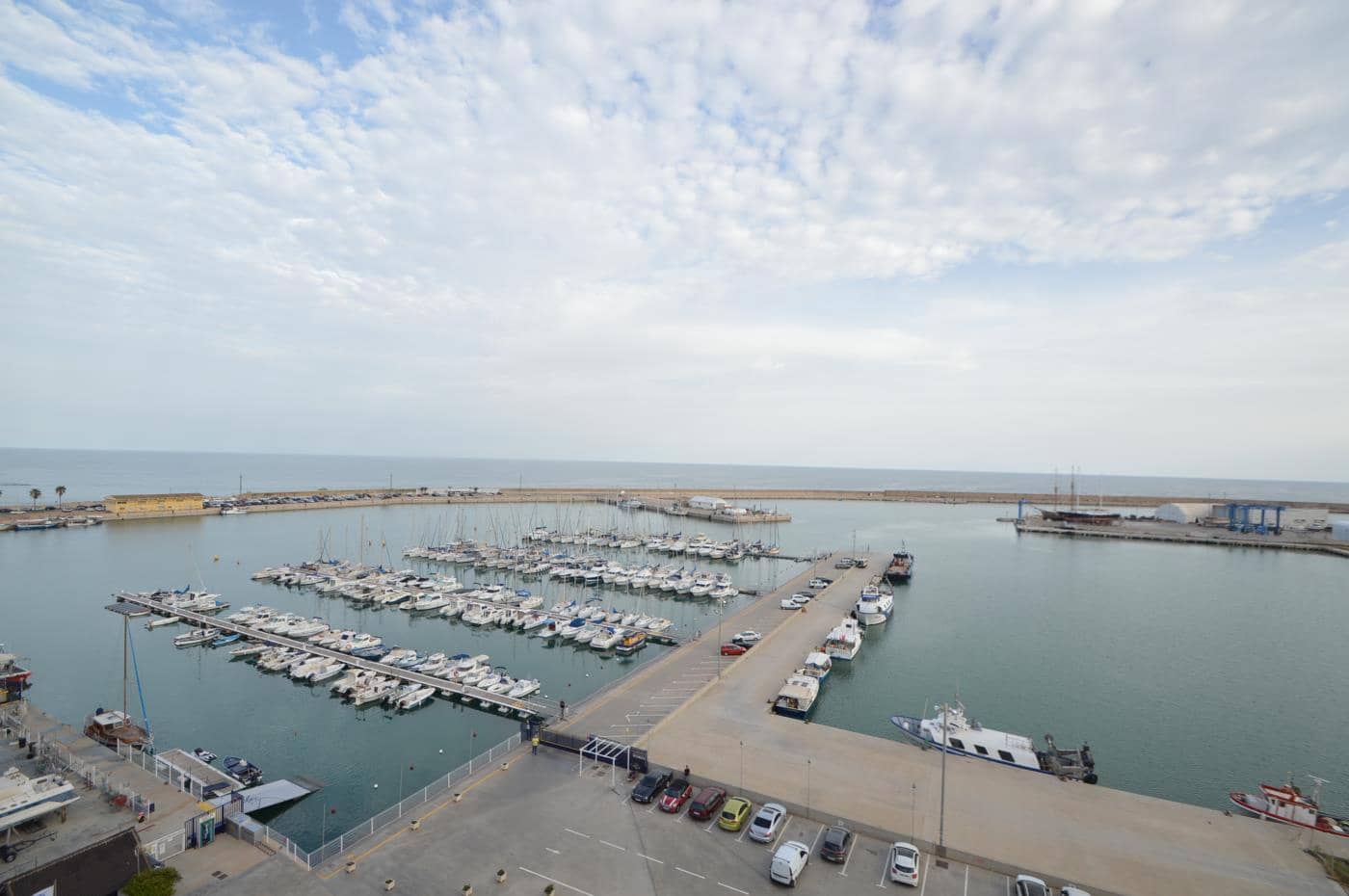 3 slaapkamer Flat te koop in Vinaros - € 350.000 (Ref: 7177919)