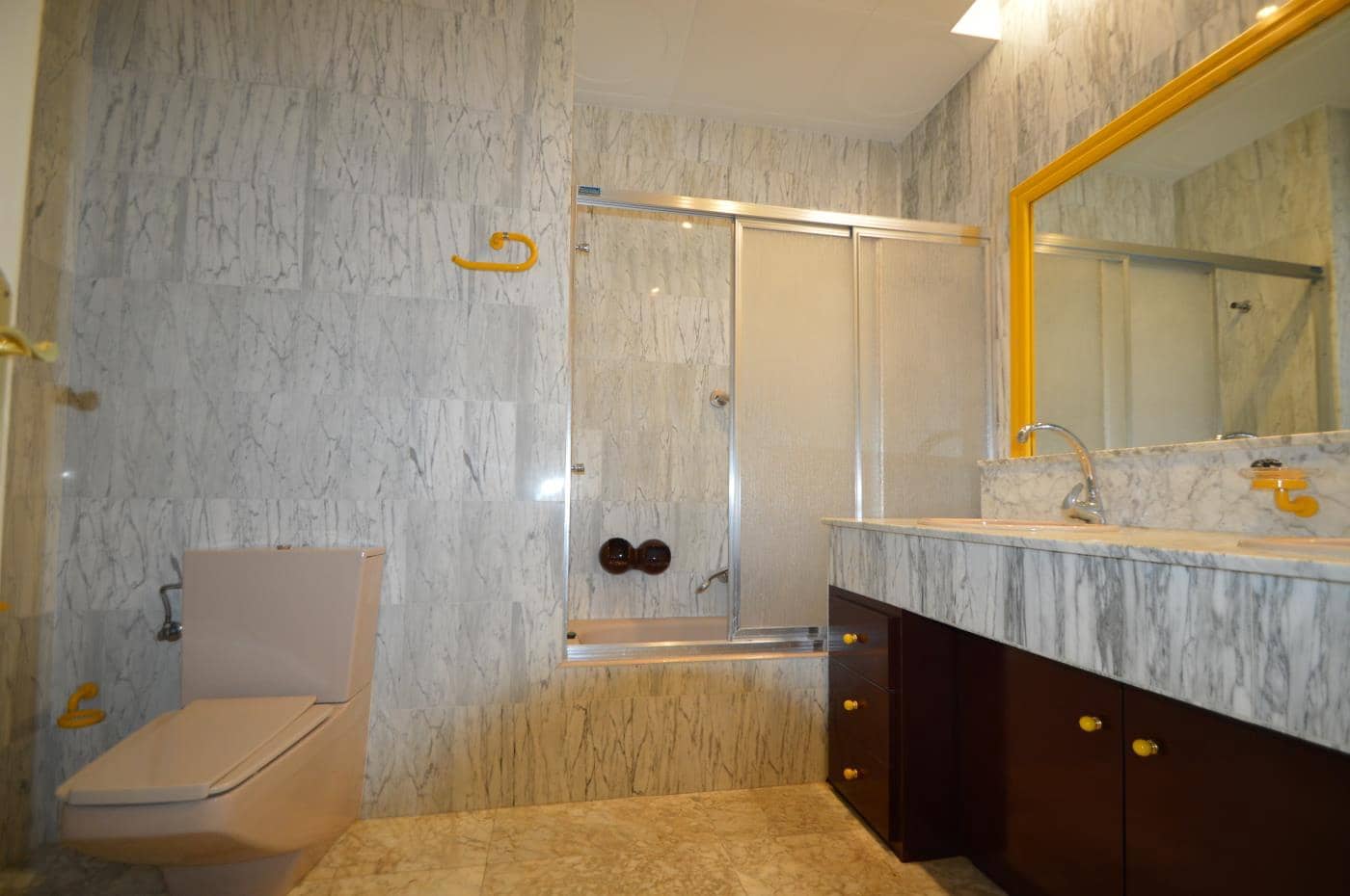 3 slaapkamer Flat te koop in Vinaros - € 350.000 (Ref: 7177919)