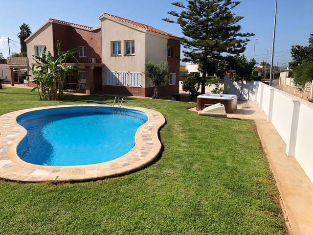 6 chambre Villa/Maison à vendre à Vinaròs avec piscine garage - 745 000 € (Ref: 7277977)