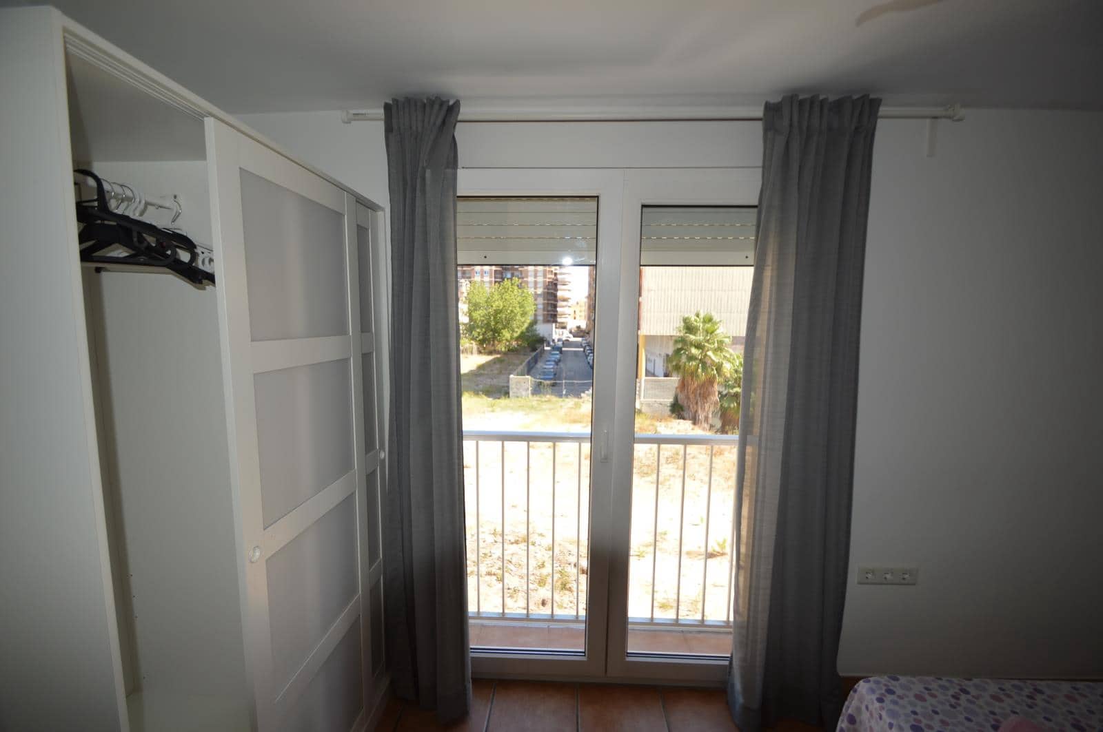 5 soveværelse Byhus til salg i Vinaros med garage - € 365.000 (Ref: 7788405)