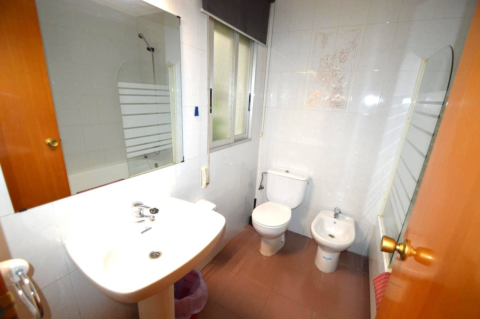 5 soveværelse Byhus til salg i Vinaros med garage - € 365.000 (Ref: 7788405)