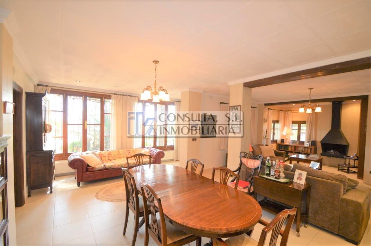 5 sypialnia Finka/Dom wiejski na sprzedaż w Vinaros z basenem garażem - 498 000 € (Ref: 7877555)
