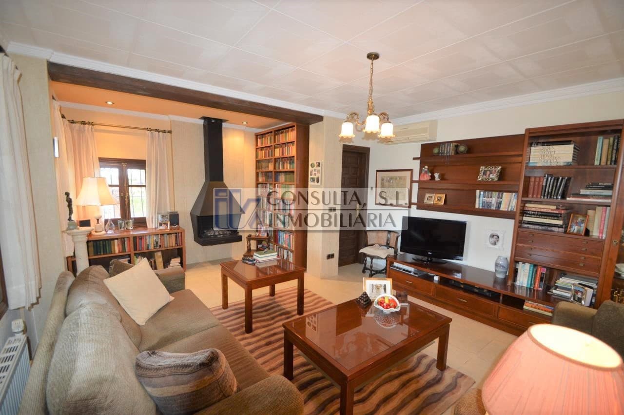 5 sypialnia Finka/Dom wiejski na sprzedaż w Vinaros z basenem garażem - 498 000 € (Ref: 7877555)