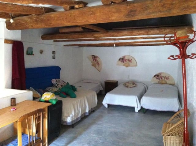 2 chambre Maison de Ville à vendre à Vallibona - 54 000 € (Ref: 8083282)