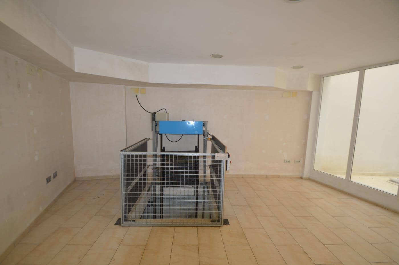 Local Commercial à vendre à Vinaros - 230 000 € (Ref: 8131197)