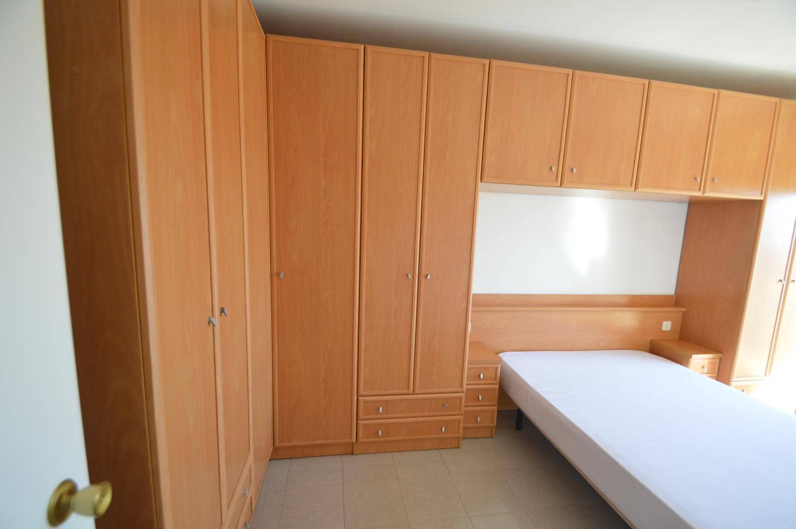 3 bedroom Apartment for rent in Vinaros with garage - € 650 (Ref: 8160704)