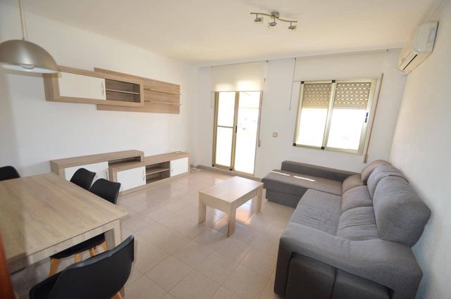 3 bedroom Apartment for rent in Vinaròs with garage - € 650 (Ref: 8160704)
