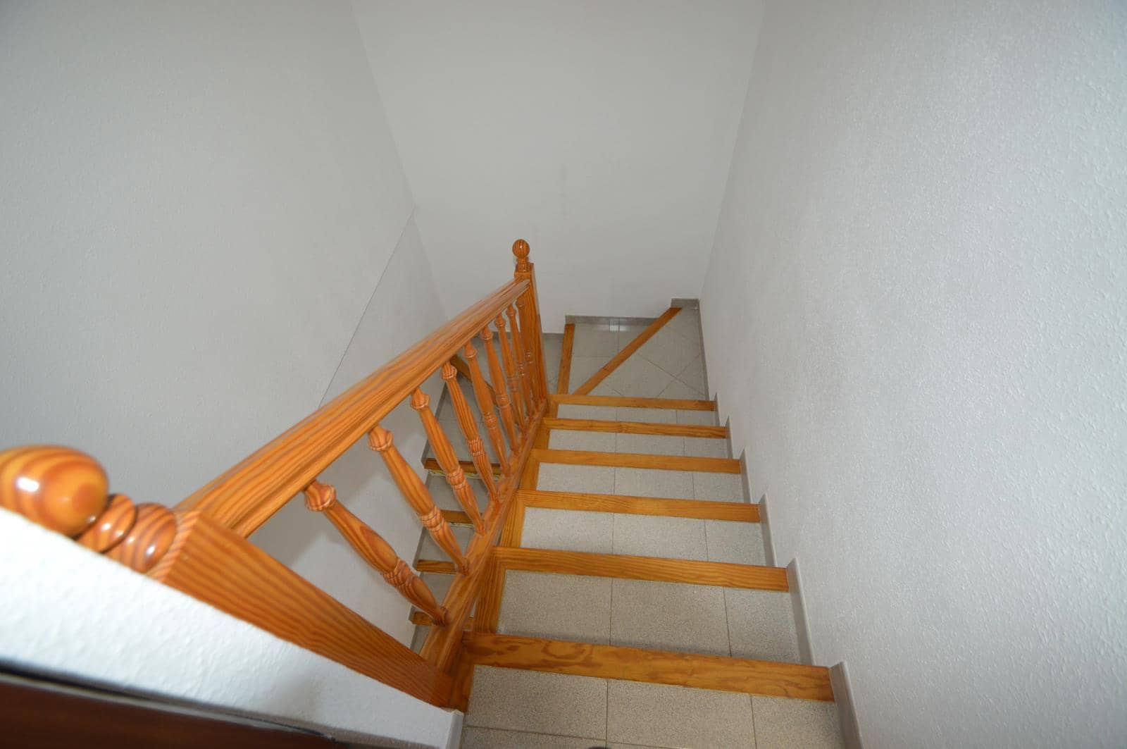 3 bedroom Apartment for rent in Vinaros with garage - € 650 (Ref: 8160704)