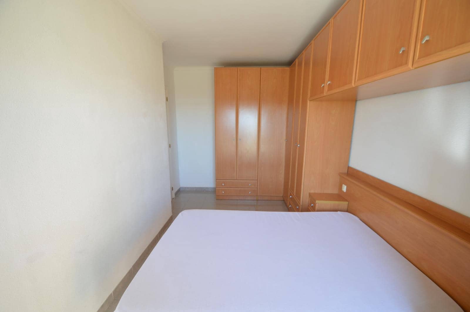 3 bedroom Apartment for rent in Vinaros with garage - € 650 (Ref: 8160704)