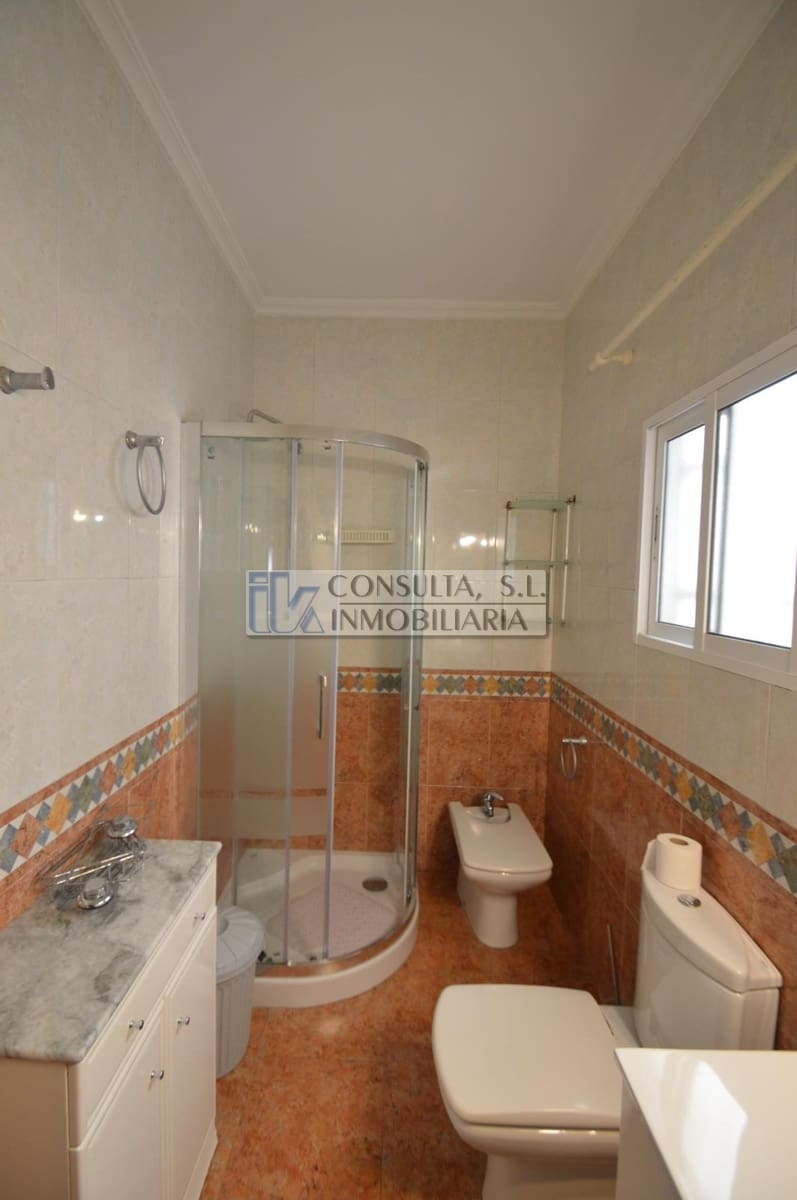 4 soveværelse Villa til salg i Vinaros med swimmingpool - € 285.000 (Ref: 8445095)