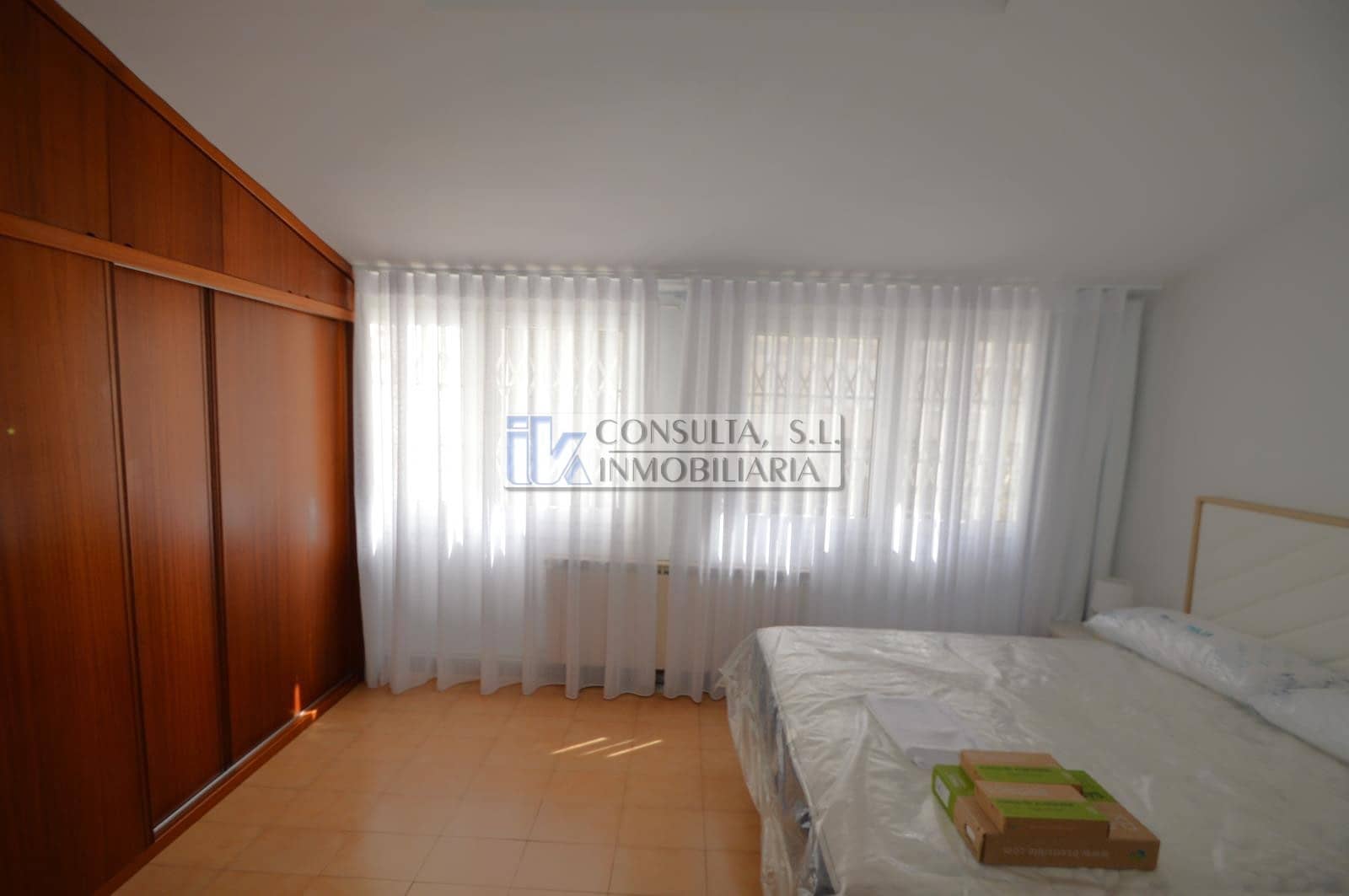 4 soveværelse Villa til salg i Vinaros med swimmingpool - € 285.000 (Ref: 8445095)