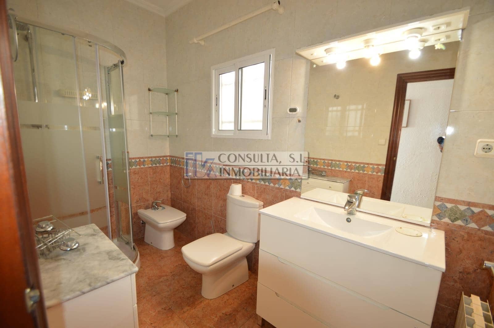 4 soveværelse Villa til salg i Vinaros med swimmingpool - € 285.000 (Ref: 8445095)