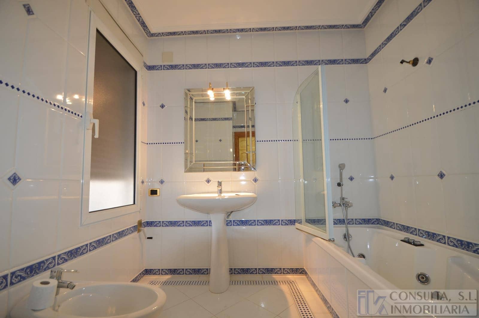 4 chambre Villa/Maison à vendre à Vinaros avec piscine garage - 600 000 € (Ref: 8468372)