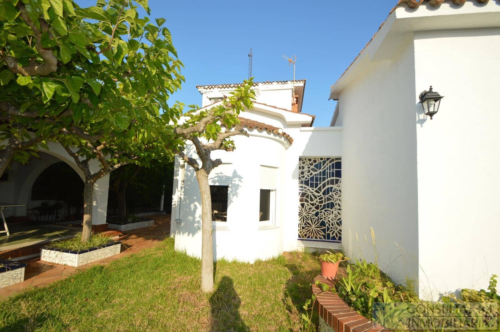 4 chambre Villa/Maison à vendre à Vinaros avec piscine garage - 600 000 € (Ref: 8468372)