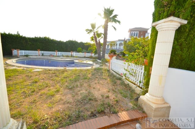 4 chambre Villa/Maison à vendre à Vinaròs avec piscine garage - 600 000 € (Ref: 8468372)