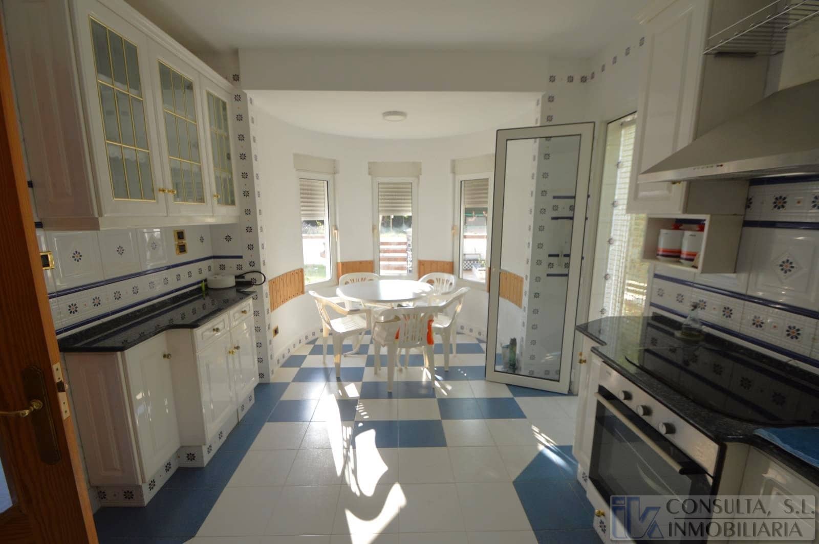 4 chambre Villa/Maison à vendre à Vinaros avec piscine garage - 600 000 € (Ref: 8468372)