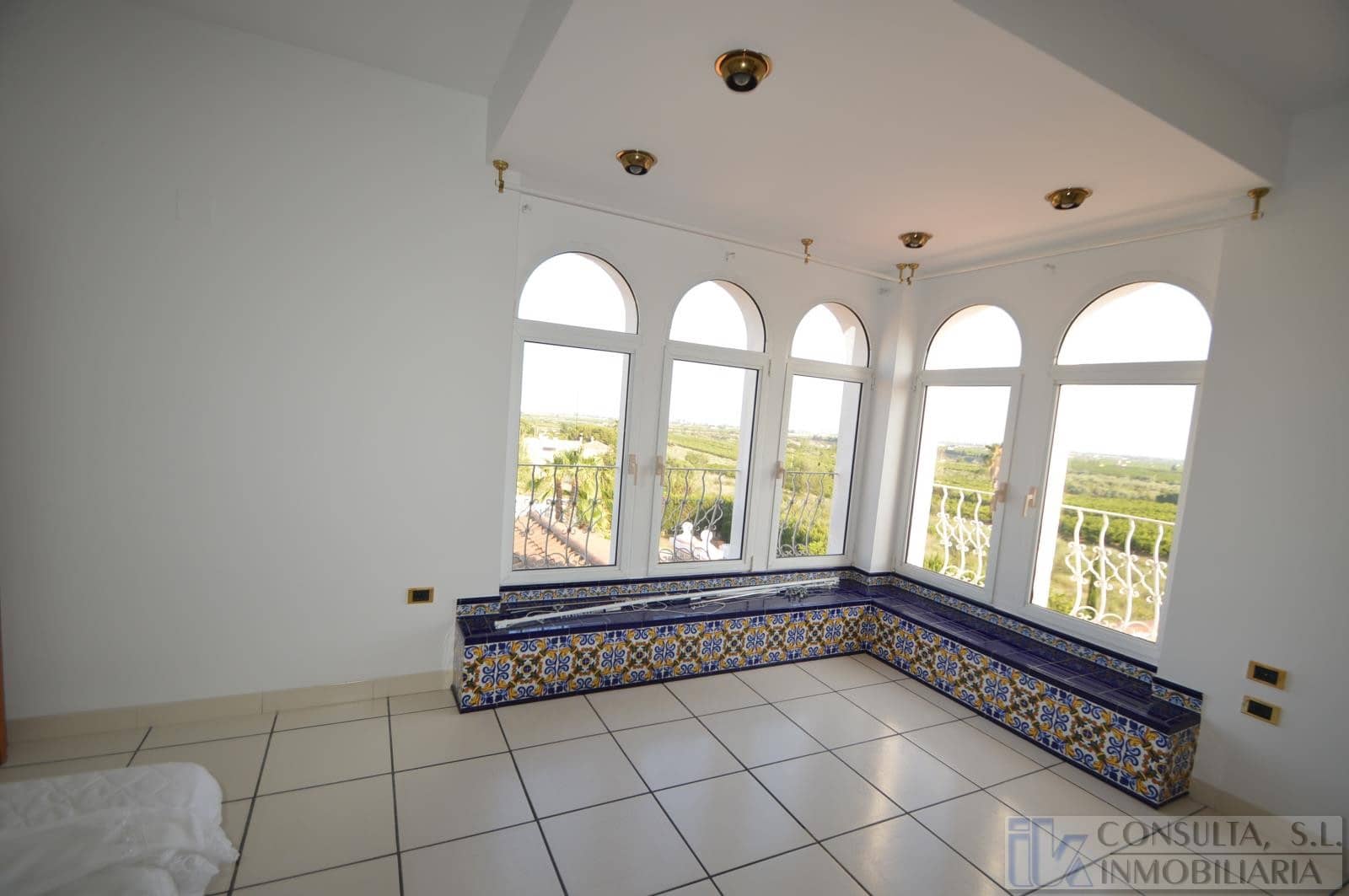 4 chambre Villa/Maison à vendre à Vinaros avec piscine garage - 600 000 € (Ref: 8468372)