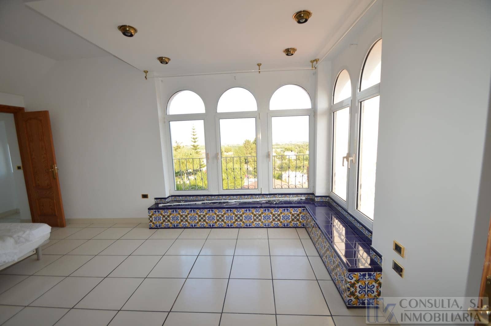 4 chambre Villa/Maison à vendre à Vinaros avec piscine garage - 600 000 € (Ref: 8468372)