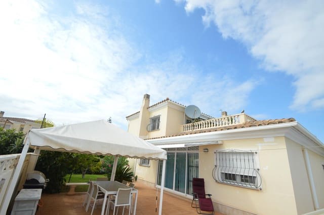 5 Zimmer Villa zu verkaufen in Vinaròs mit Garage - 410.000 € (Ref: 8498357)