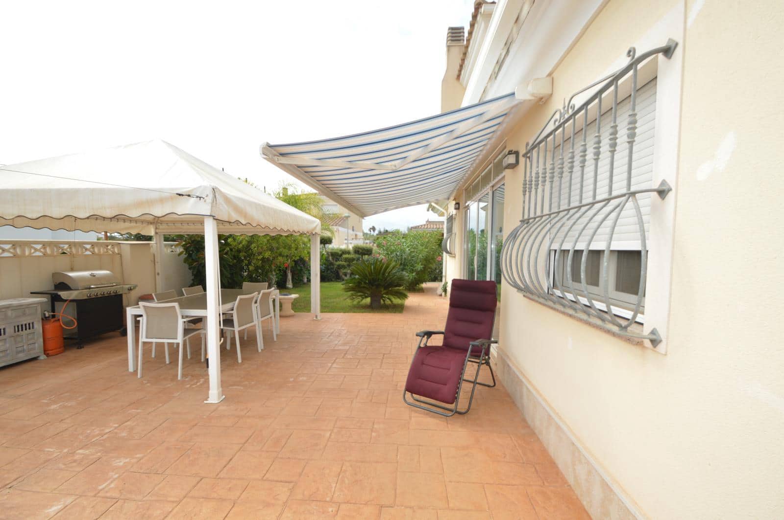 5 chambre Villa/Maison à vendre à Vinaros avec garage - 410 000 € (Ref: 8498357)