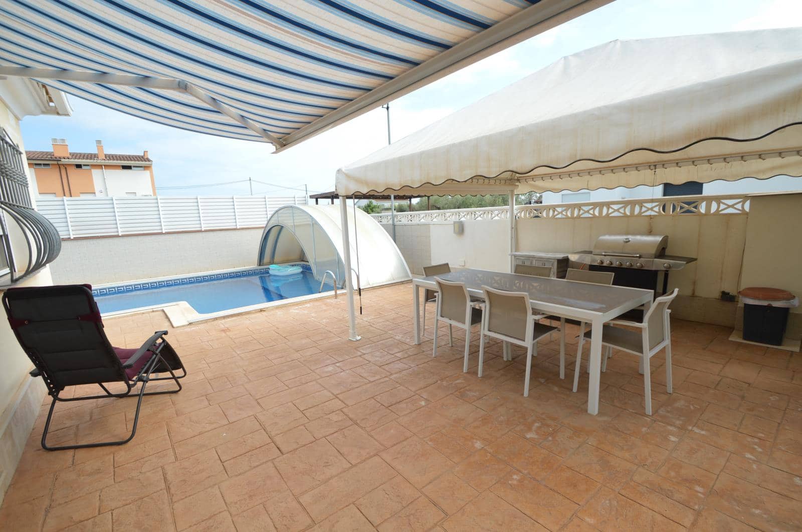 5 chambre Villa/Maison à vendre à Vinaros avec garage - 410 000 € (Ref: 8498357)