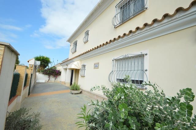 5 Zimmer Villa zu verkaufen in Vinaròs mit Garage - 410.000 € (Ref: 8498357)