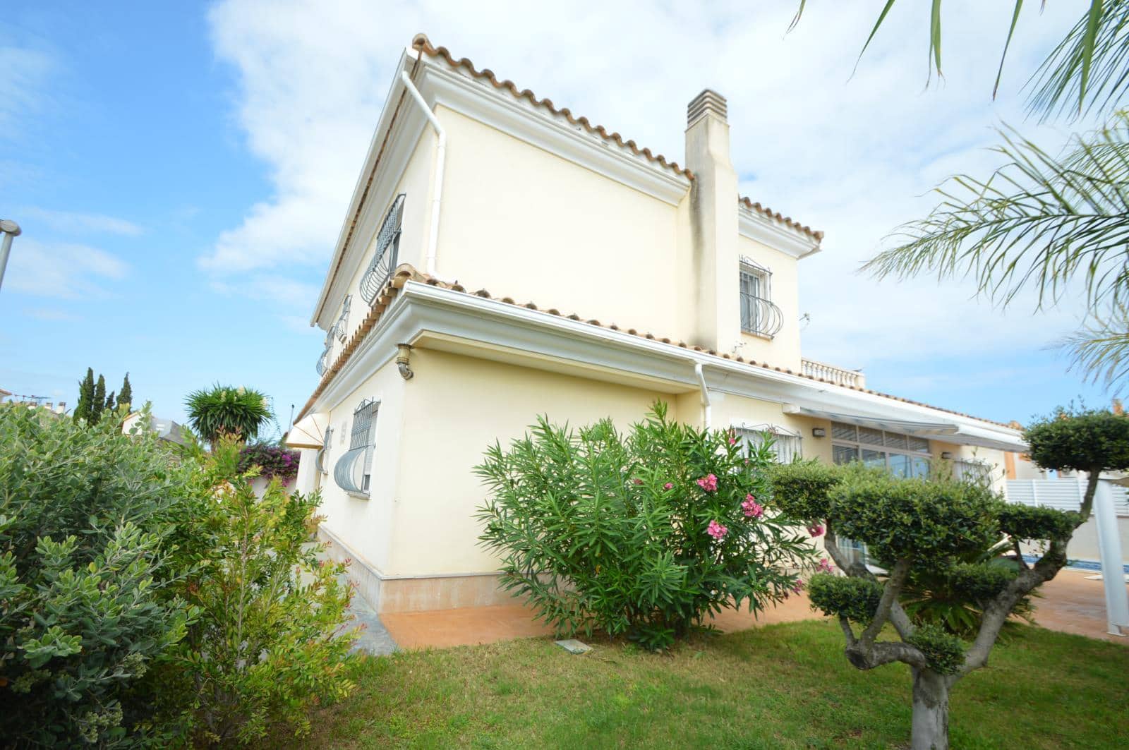 5 chambre Villa/Maison à vendre à Vinaros avec garage - 410 000 € (Ref: 8498357)