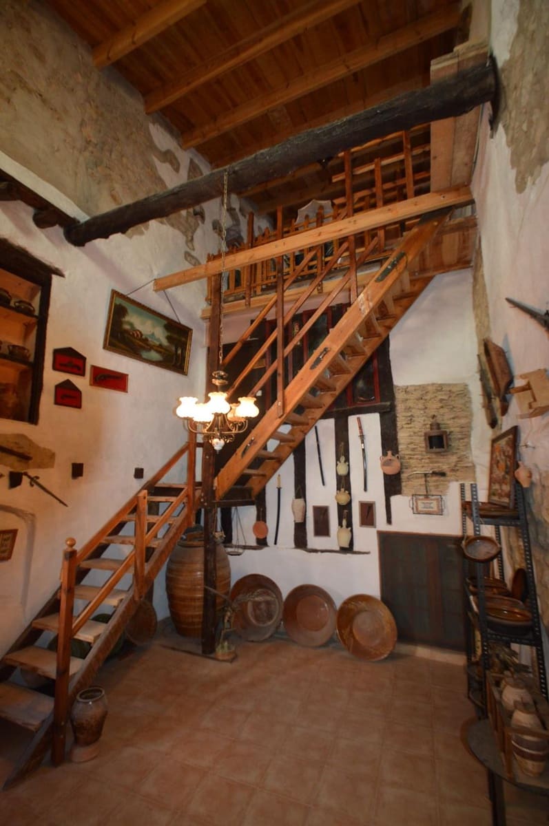 4 soveværelse Byhus til salg i Sant Mateu med garage - € 490.000 (Ref: 8524445)