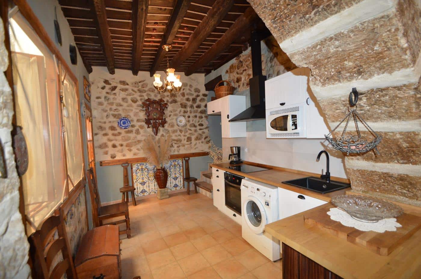 4 soveværelse Byhus til salg i Sant Mateu med garage - € 490.000 (Ref: 8524445)