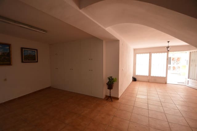 4 bedroom Townhouse for sale in Les Coves de Vinromà with garage - € 129,000 (Ref: 8620457)