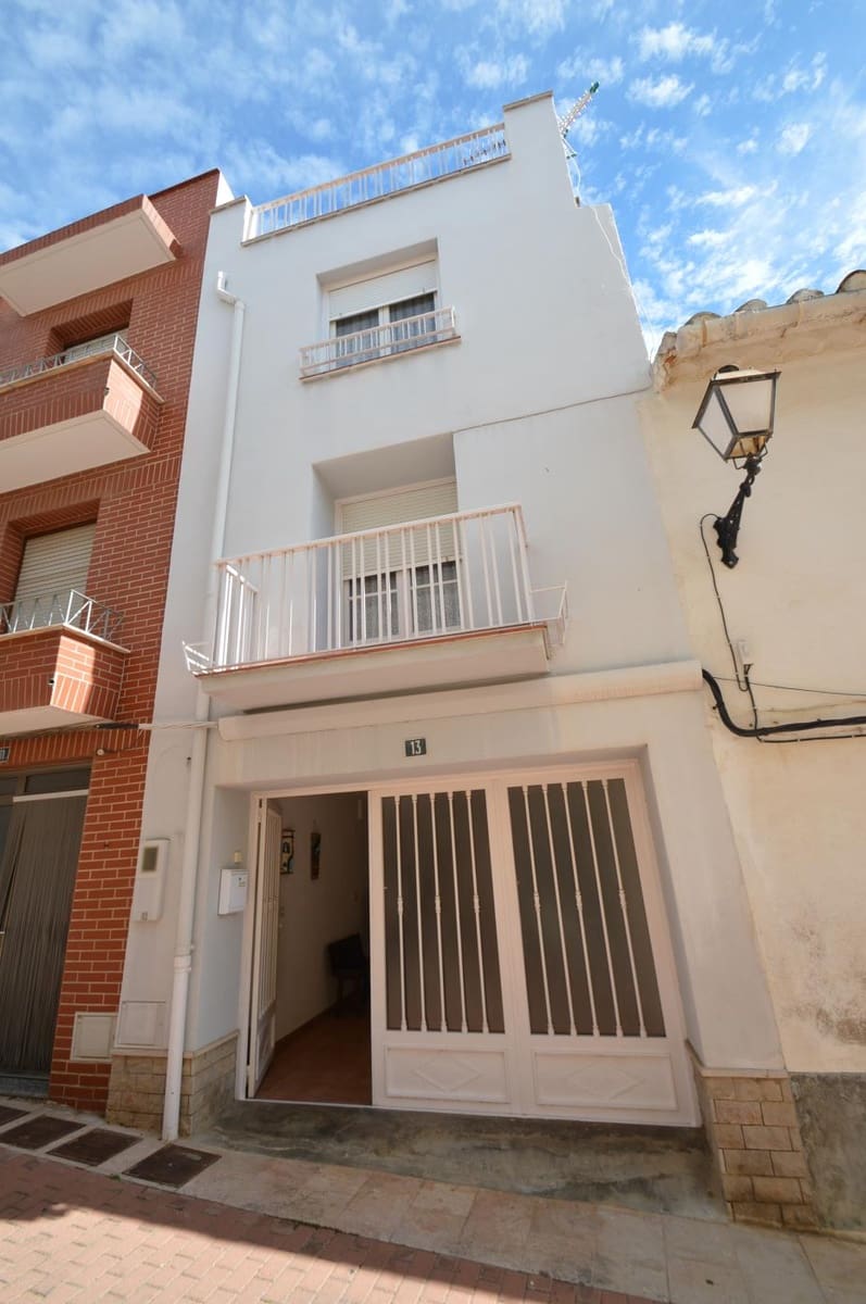 4 soveværelse Byhus til salg i Les Coves de Vinroma med garage - € 129.000 (Ref: 8620457)