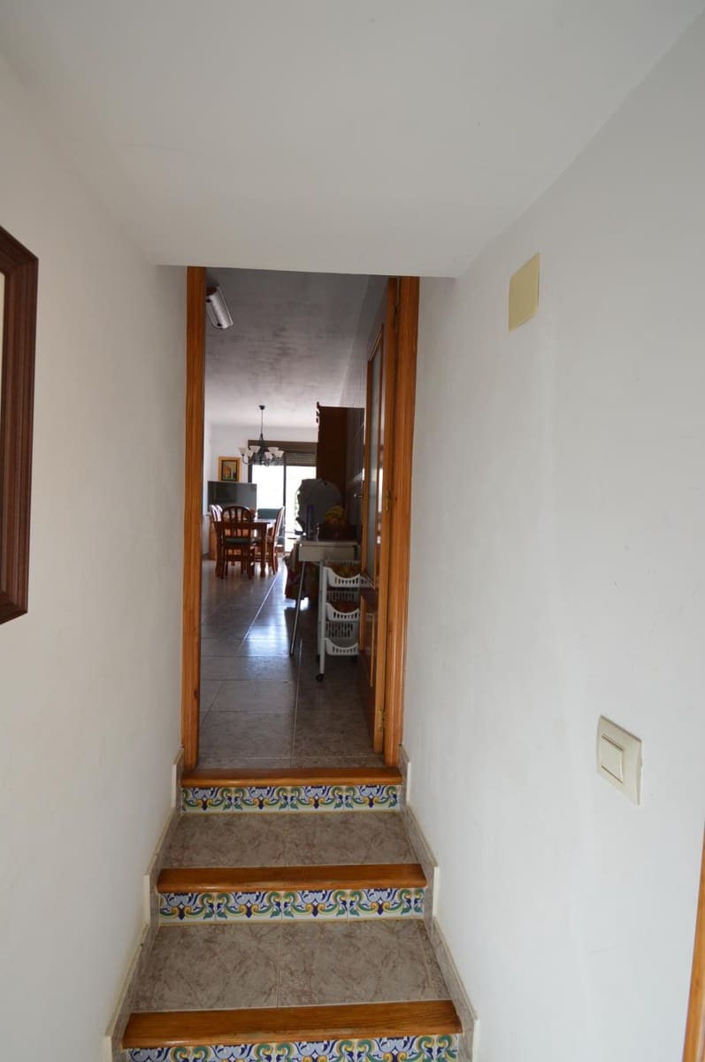 4 soveværelse Byhus til salg i Les Coves de Vinroma med garage - € 129.000 (Ref: 8620457)