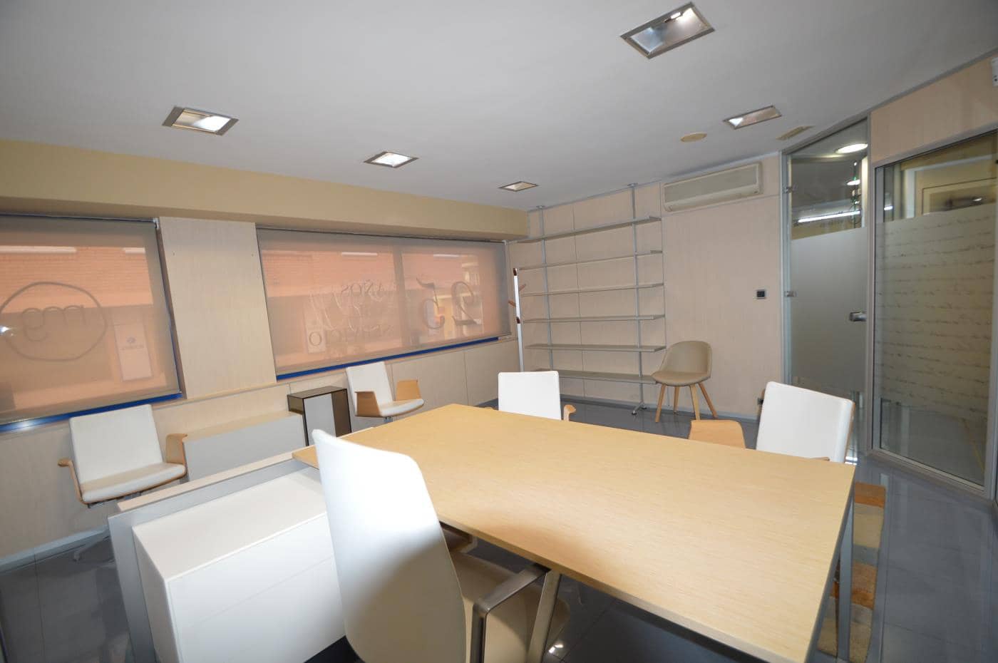 4 soveværelse Erhverv til salg i Vinaros - € 375.000 (Ref: 8697470)