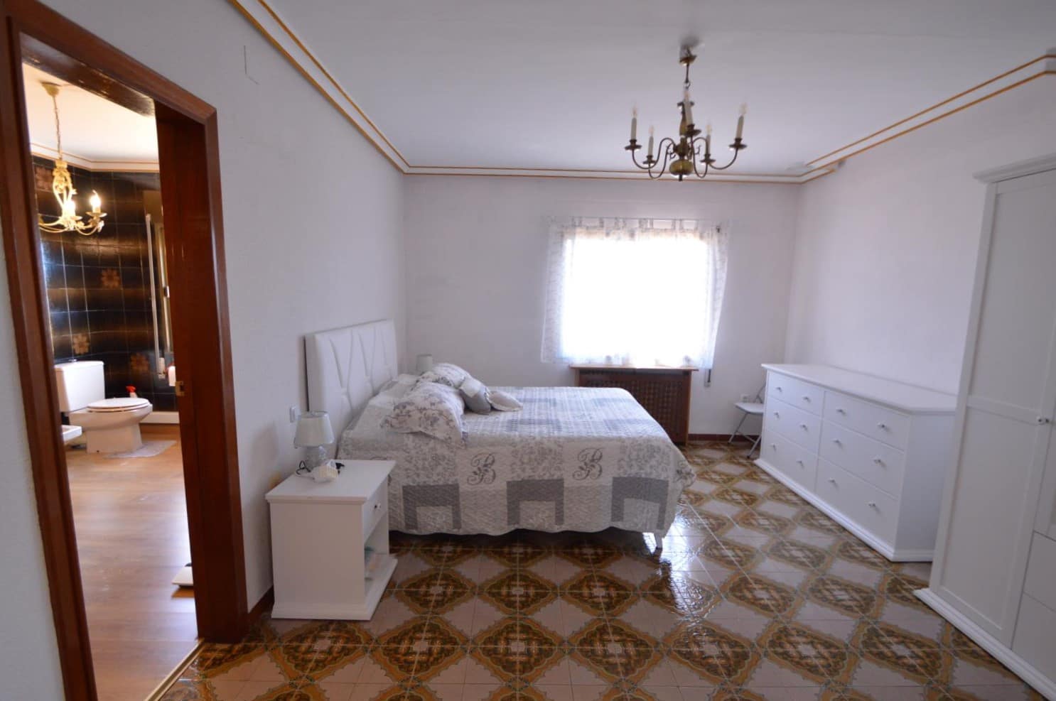 5 soverom Villa til salgs i Vinaros med garasje - € 380 000 (Ref: 8904580)