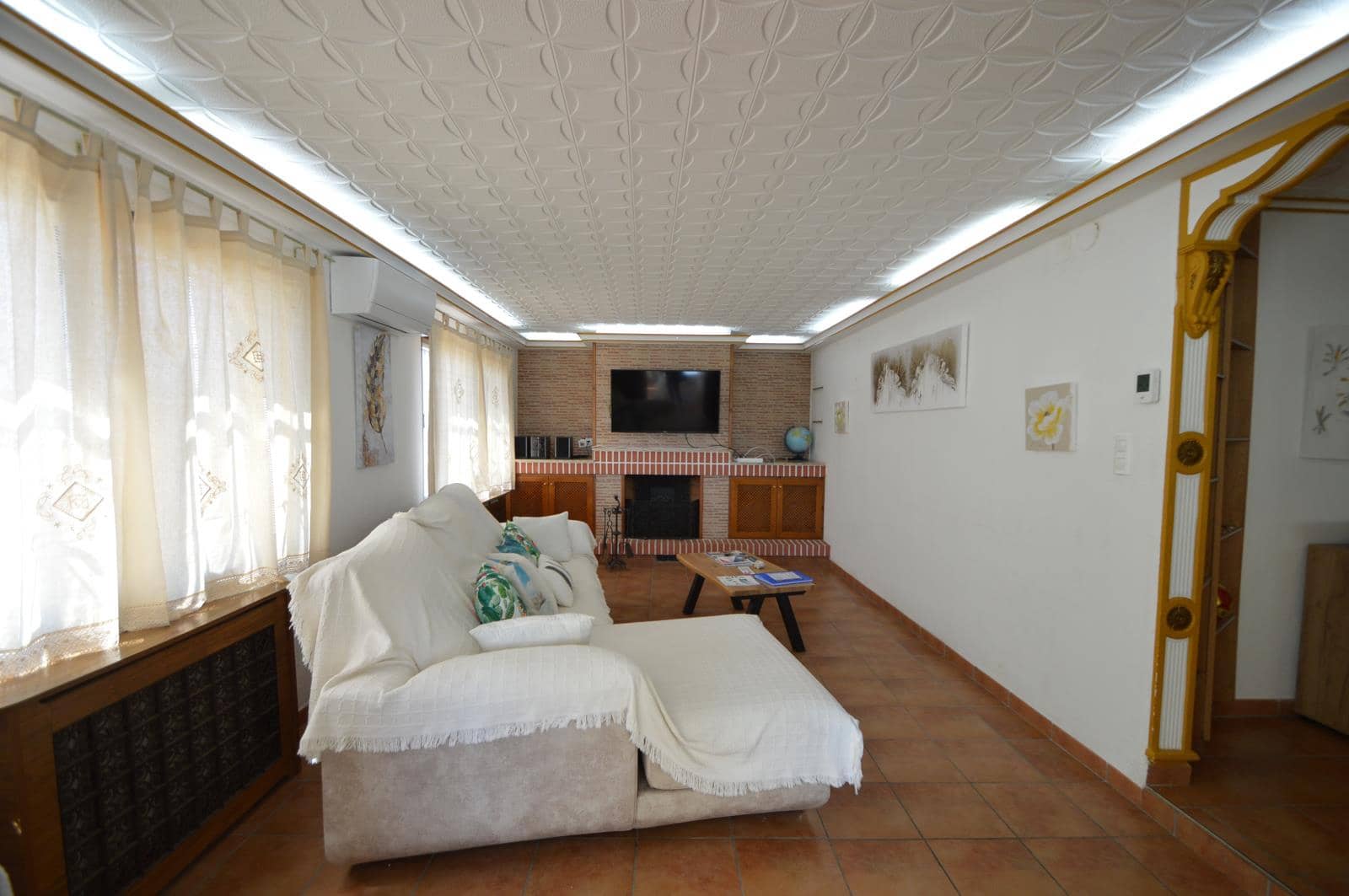 5 soverom Villa til salgs i Vinaros med garasje - € 380 000 (Ref: 8904580)