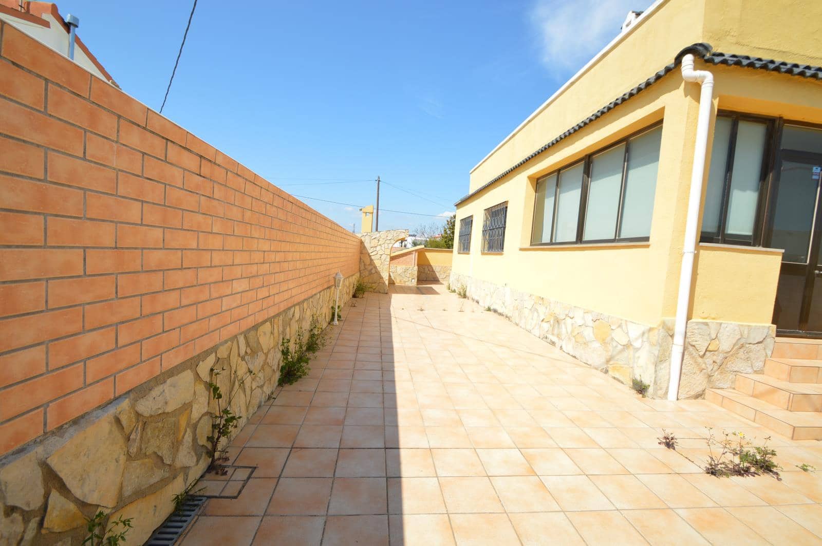 5 soverom Villa til salgs i Vinaros med garasje - € 380 000 (Ref: 8904580)