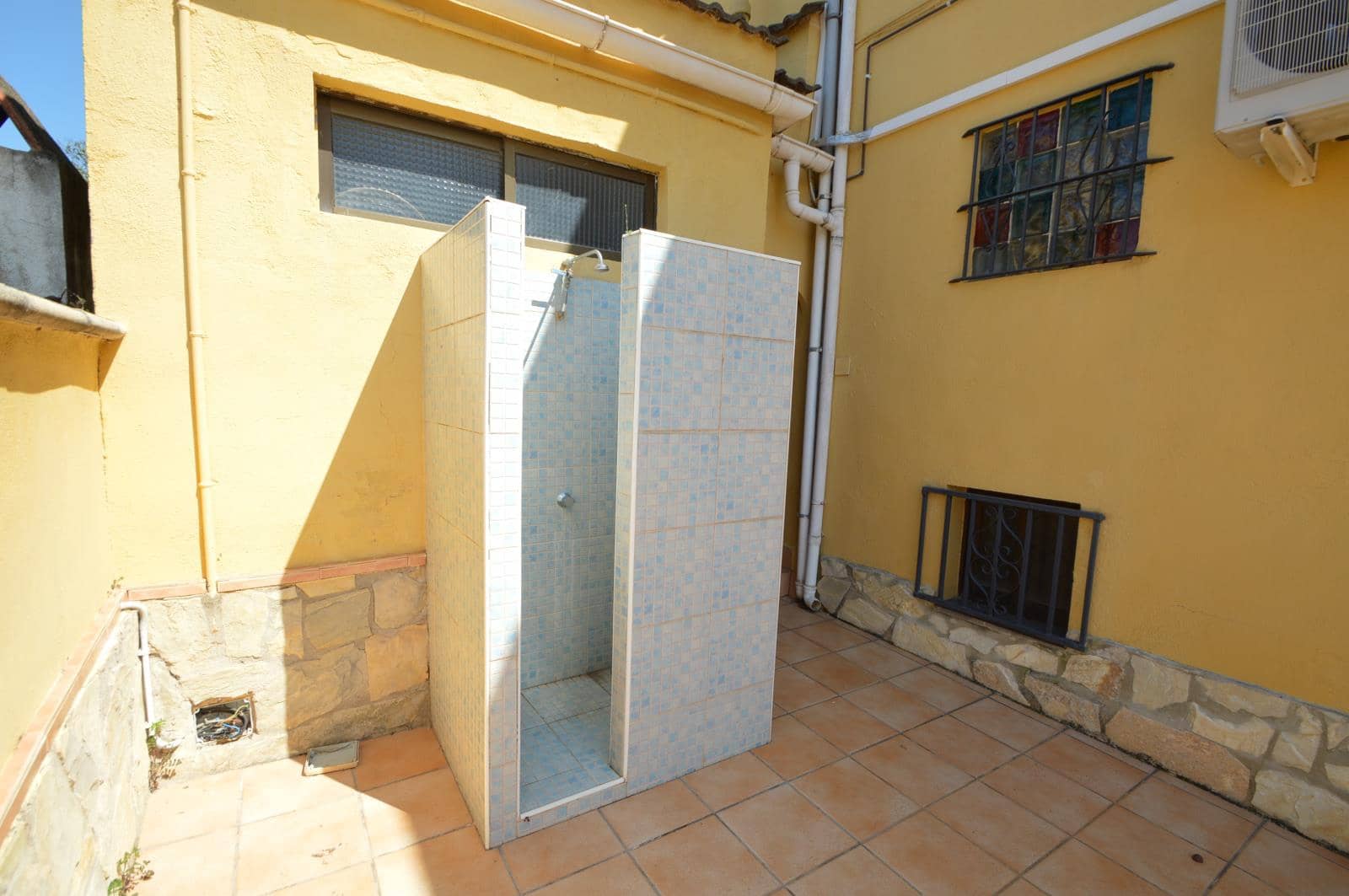 5 soverom Villa til salgs i Vinaros med garasje - € 380 000 (Ref: 8904580)