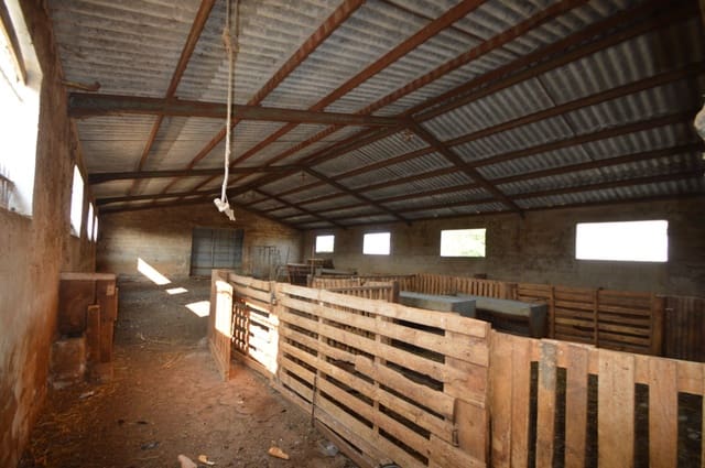 3 bedroom Finca/Country House for sale in Vinaròs with garage - € 270,000 (Ref: 9061515)