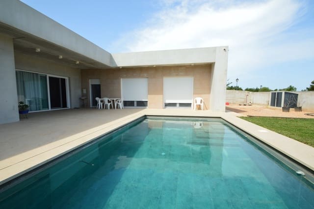 4 slaapkamer Villa te koop in Vinaròs met zwembad garage - € 545.000 (Ref: 9103566)