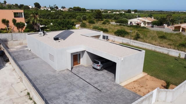 4 slaapkamer Villa te koop in Vinaròs met zwembad garage - € 545.000 (Ref: 9103566)