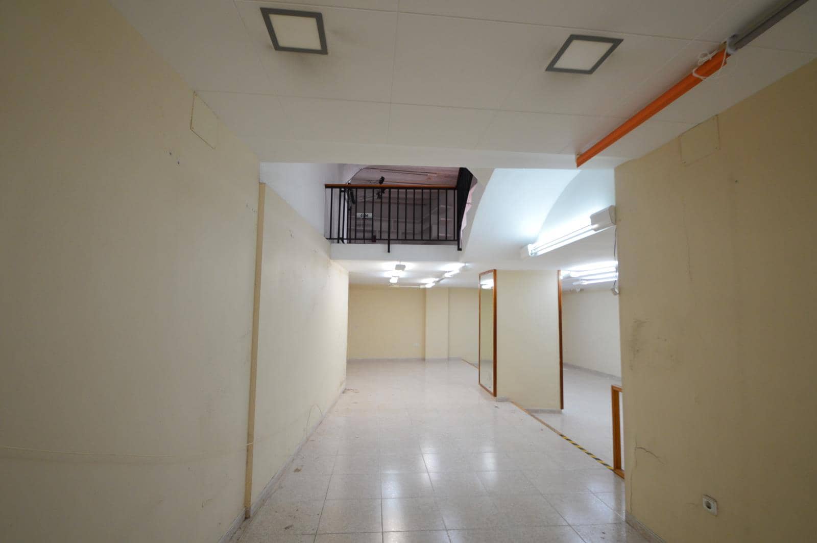 Erhverv til salg i Vinaros - € 230.000 (Ref: 9109582)