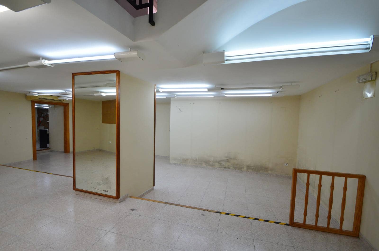 Erhverv til salg i Vinaros - € 230.000 (Ref: 9109582)