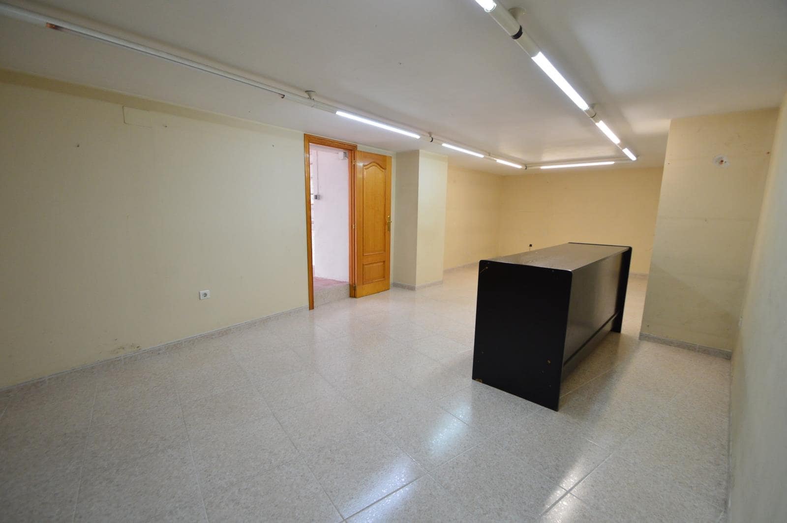 Erhverv til salg i Vinaros - € 230.000 (Ref: 9109582)