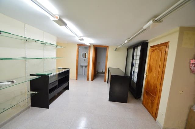 Commercial for sale in Vinaròs - € 230,000 (Ref: 9109582)