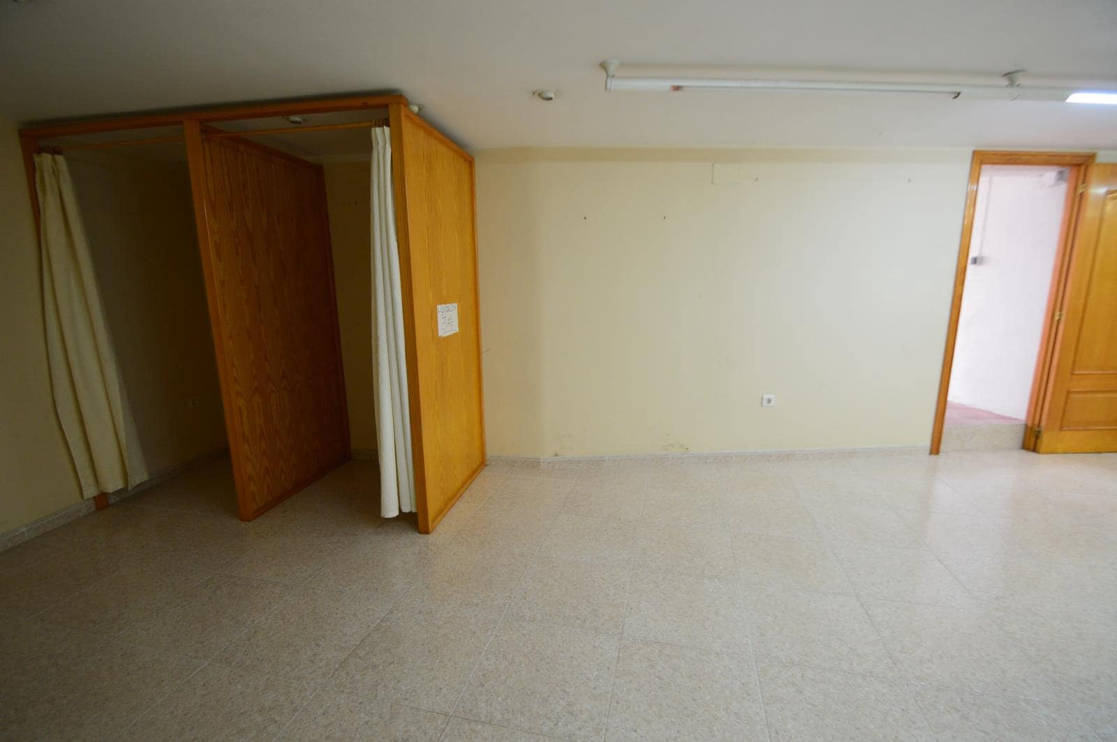 Erhverv til salg i Vinaros - € 230.000 (Ref: 9109582)