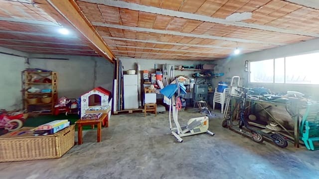 4 chambre Villa/Maison à vendre à Vinaròs avec garage - 285 000 € (Ref: 9146103)