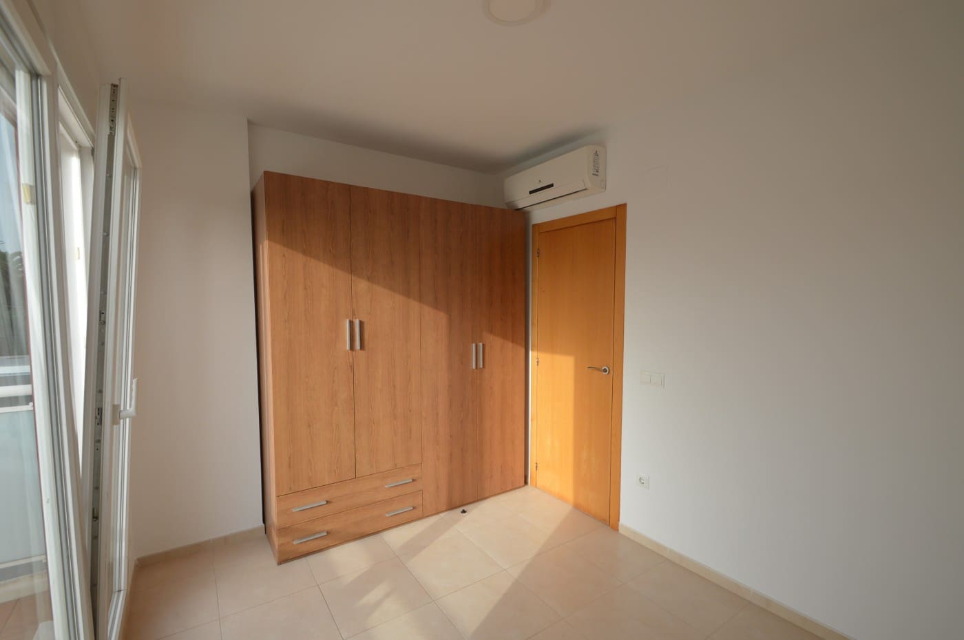 4 chambre Villa/Maison à vendre à Vinaros avec garage - 265 000 € (Ref: 9148096)